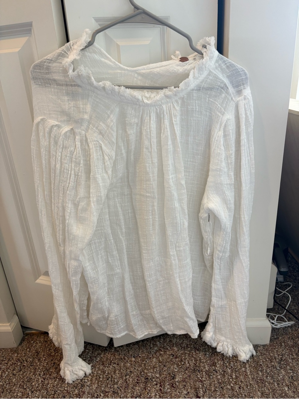 Free people Women's White Gauze Long-Sleeve Smocked-Neck Blouse